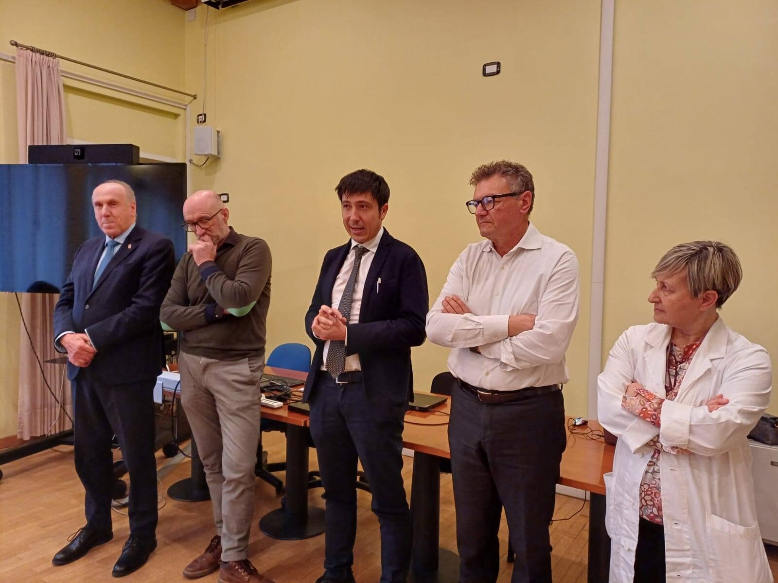 incontro-con-i-dipendenti-dell-ospedale-di-Tione