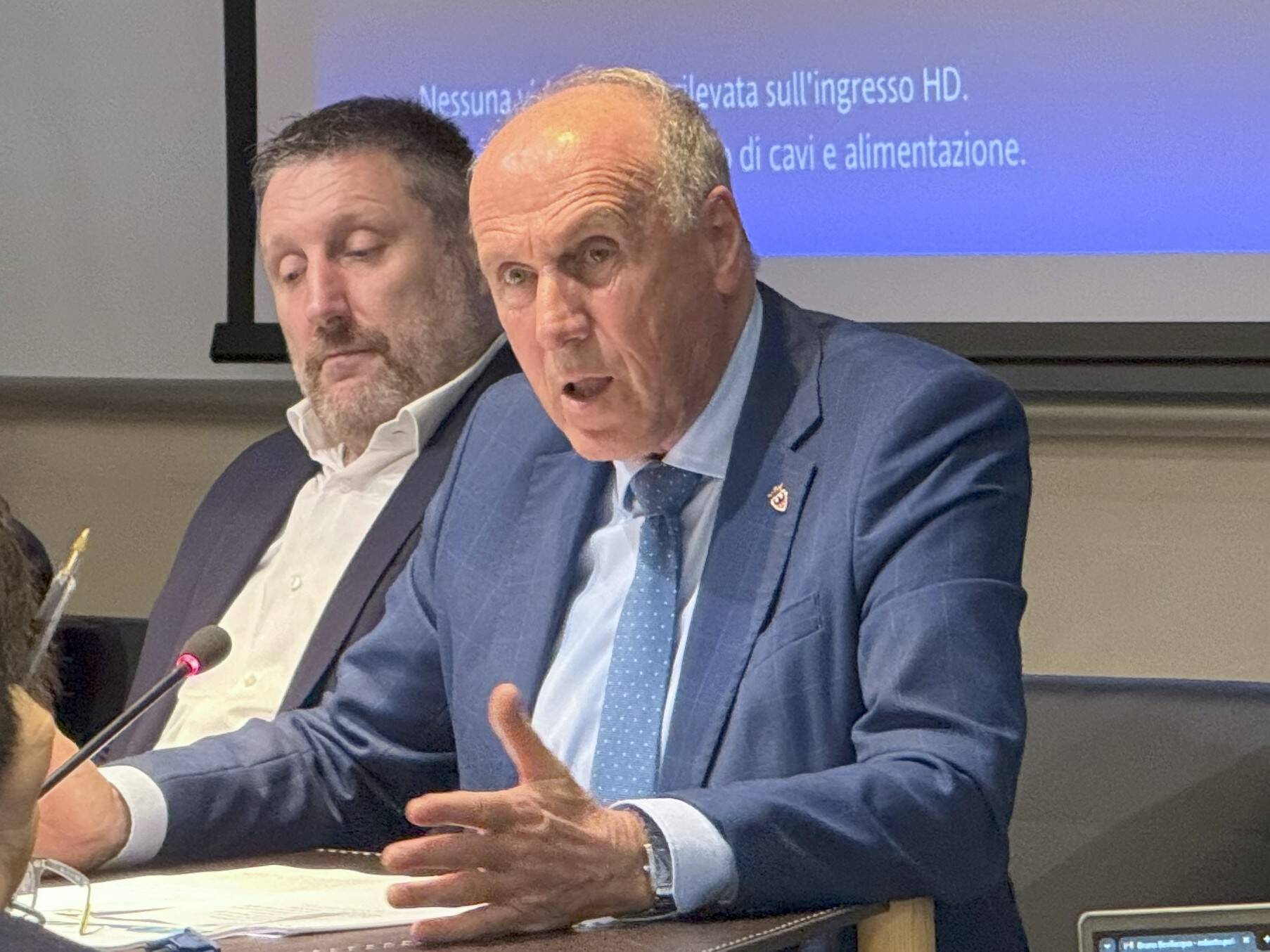 Immagine: Tonina e Cereghini.jpg Creative Commons Attributon–ShareAlike 4.0 International (CC BY-SA 4.0)