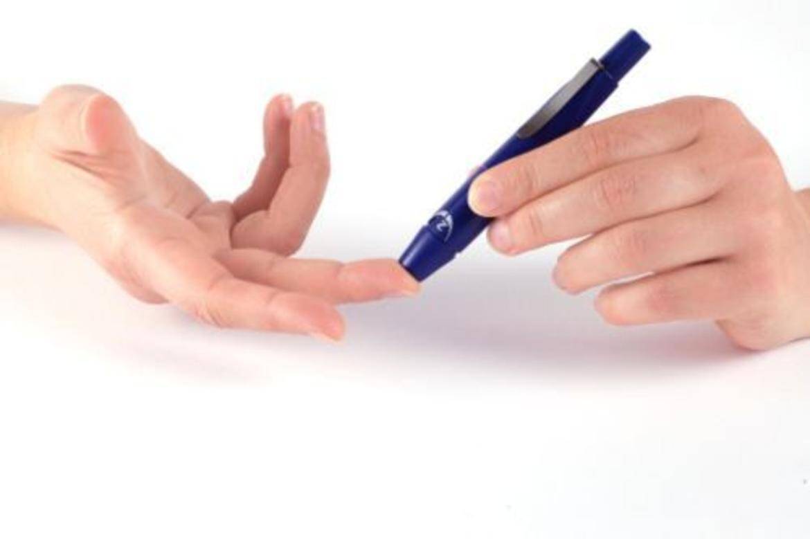 Immagine: esame-della-glicemia_imagefullwide.jpg Creative Commons Attributon–ShareAlike 4.0 International (CC BY-SA 4.0)