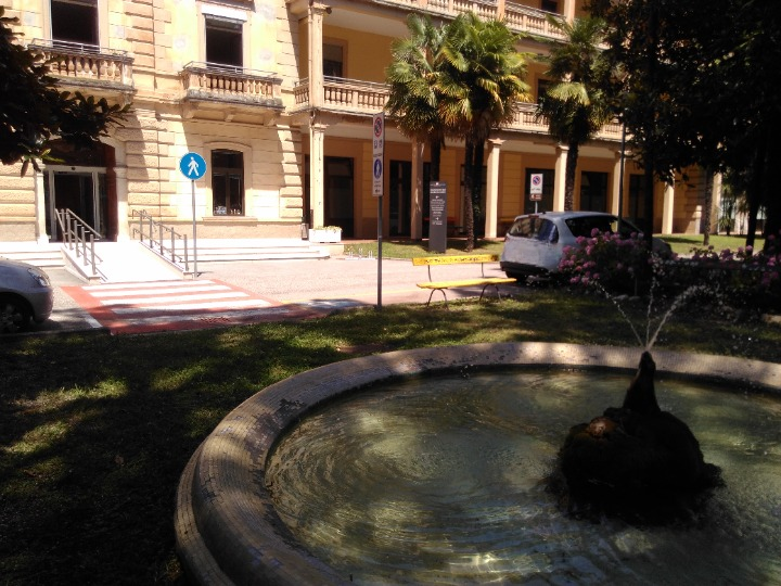 Immagine: palazzo-le-palme-arco_cleanup.png Creative Commons Attributon–ShareAlike 4.0 International (CC BY-SA 4.0)