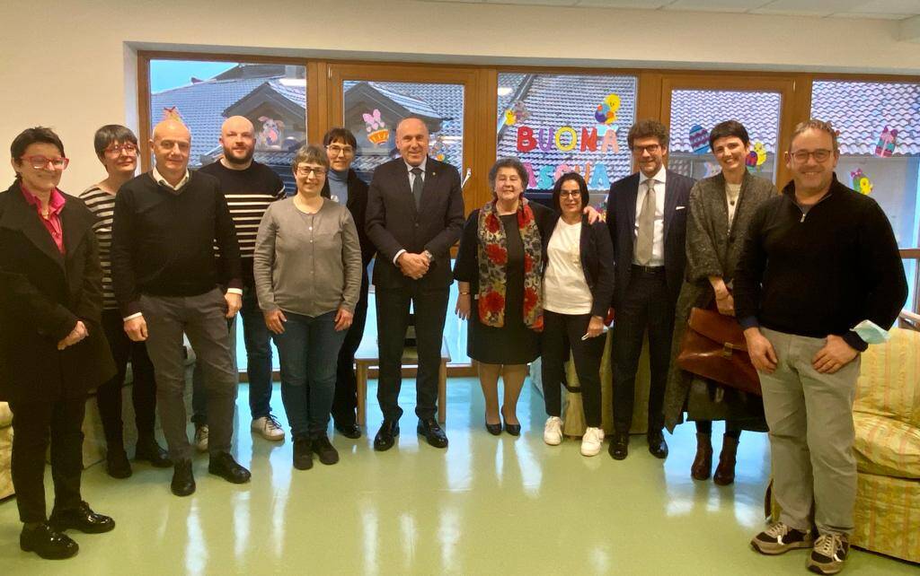 Immagine: Apsp Stella Montis Fondo .jpeg Creative Commons Attributon–ShareAlike 4.0 International (CC BY-SA 4.0)