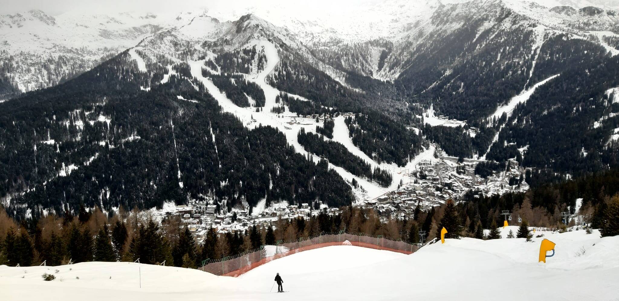 Immagine: Madonna di Campiglio piste da sci .jpeg Creative Commons Attributon–ShareAlike 4.0 International (CC BY-SA 4.0)