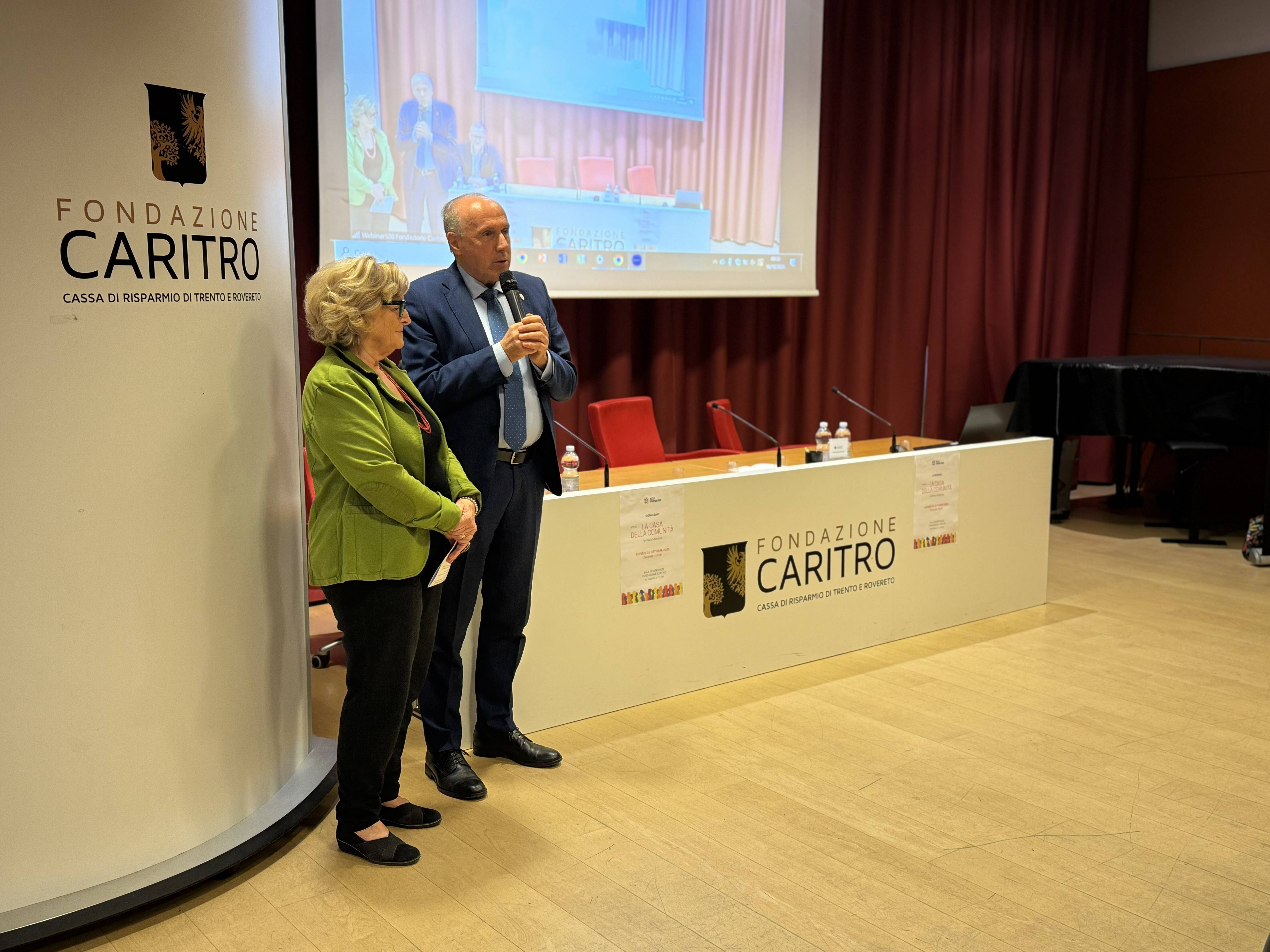 Immagine: Tonina, Convegno Acli Case della comunità 1.jpg Creative Commons Attributon–ShareAlike 4.0 International (CC BY-SA 4.0)