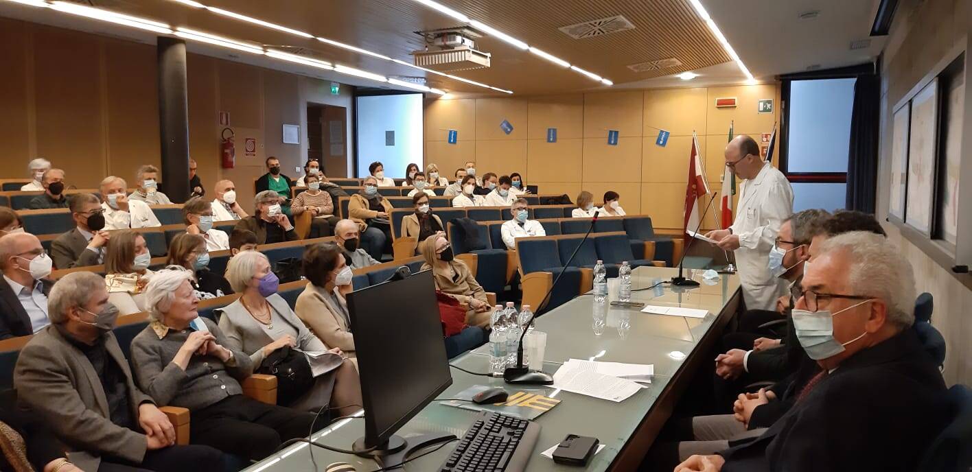 Immagine: intitolazione auditorium santa chiara12.jpeg Creative Commons Attributon–ShareAlike 4.0 International (CC BY-SA 4.0)