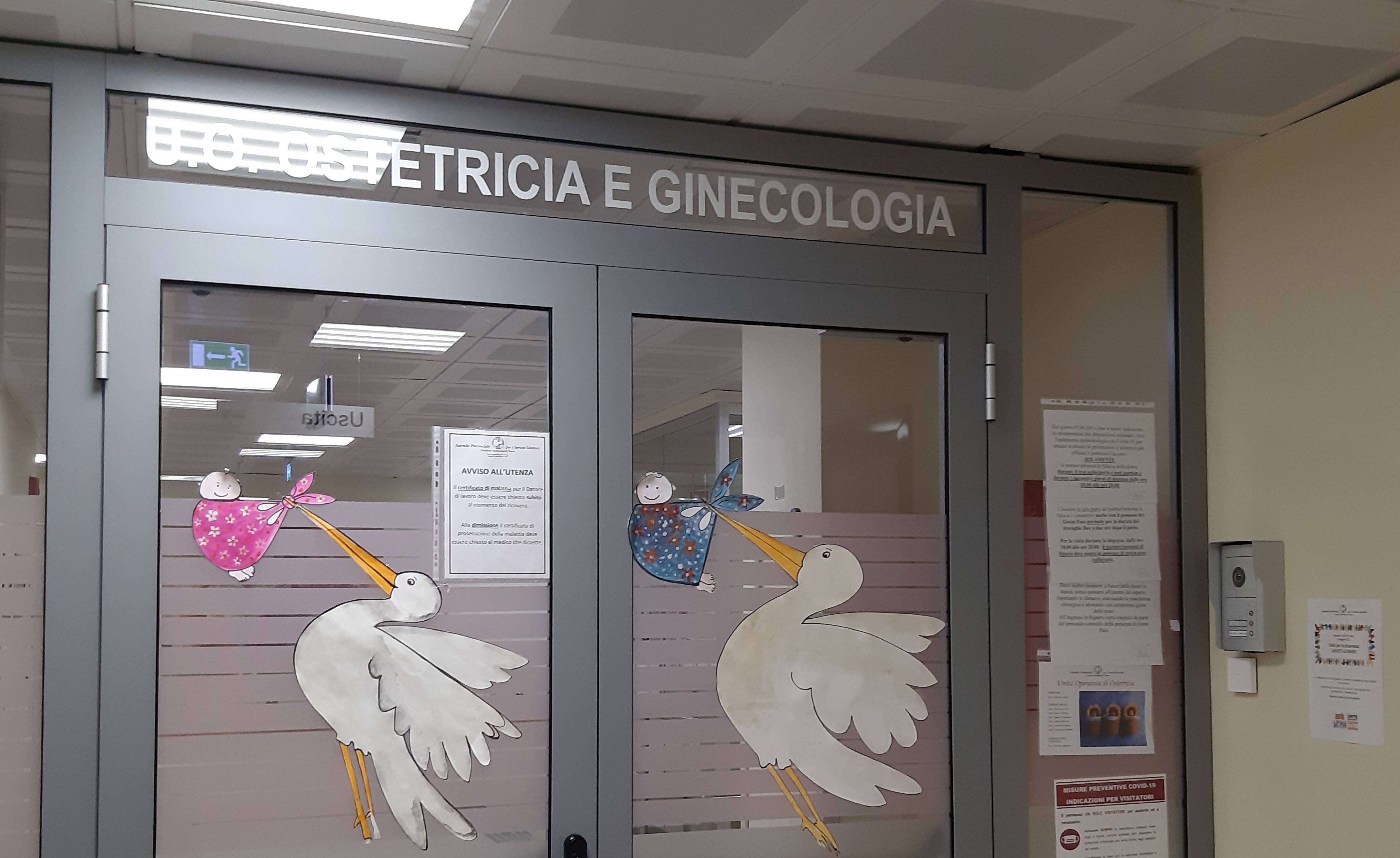 Immagine: ostetricia e ginecologia Cles.jpg Creative Commons Attributon–ShareAlike 4.0 International (CC BY-SA 4.0)