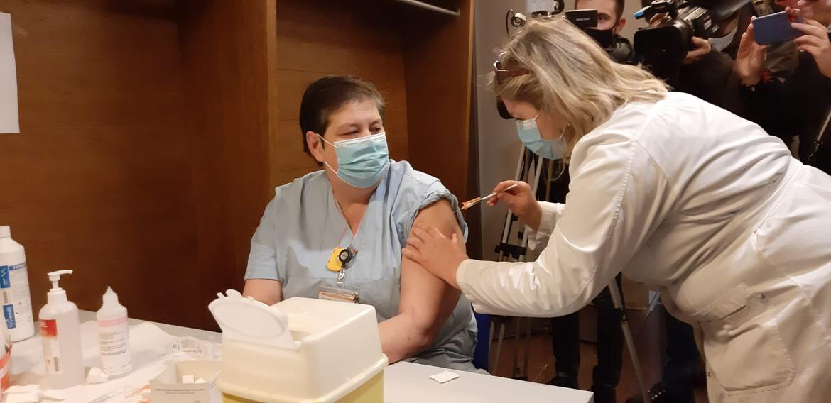 Immagine: 865A28EB-4ED0-4FA1-8214-7BCF0F883469.png Licenza sconosciuta