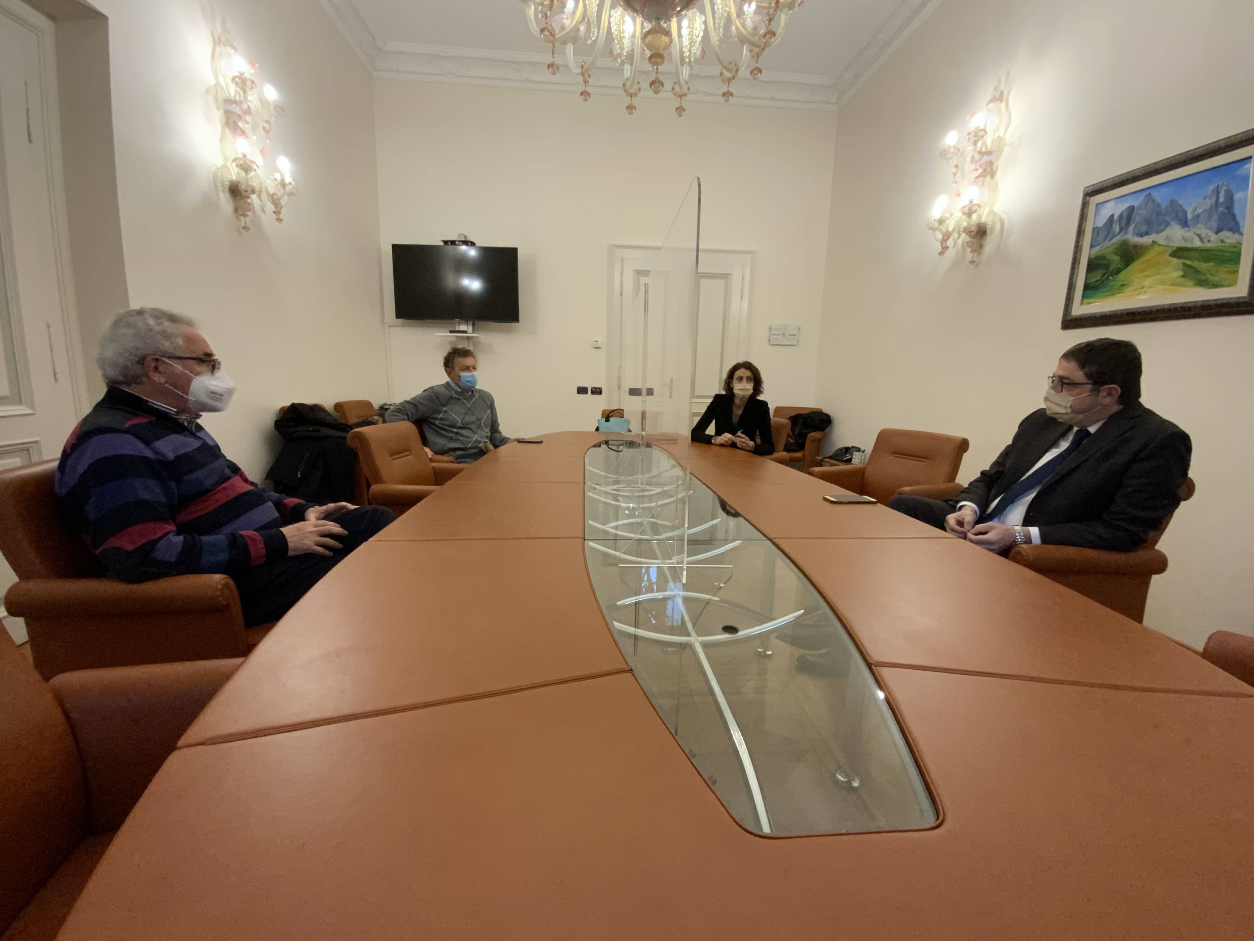 Immagine: incontro con Ordine dei medici.jpg Licenza sconosciuta