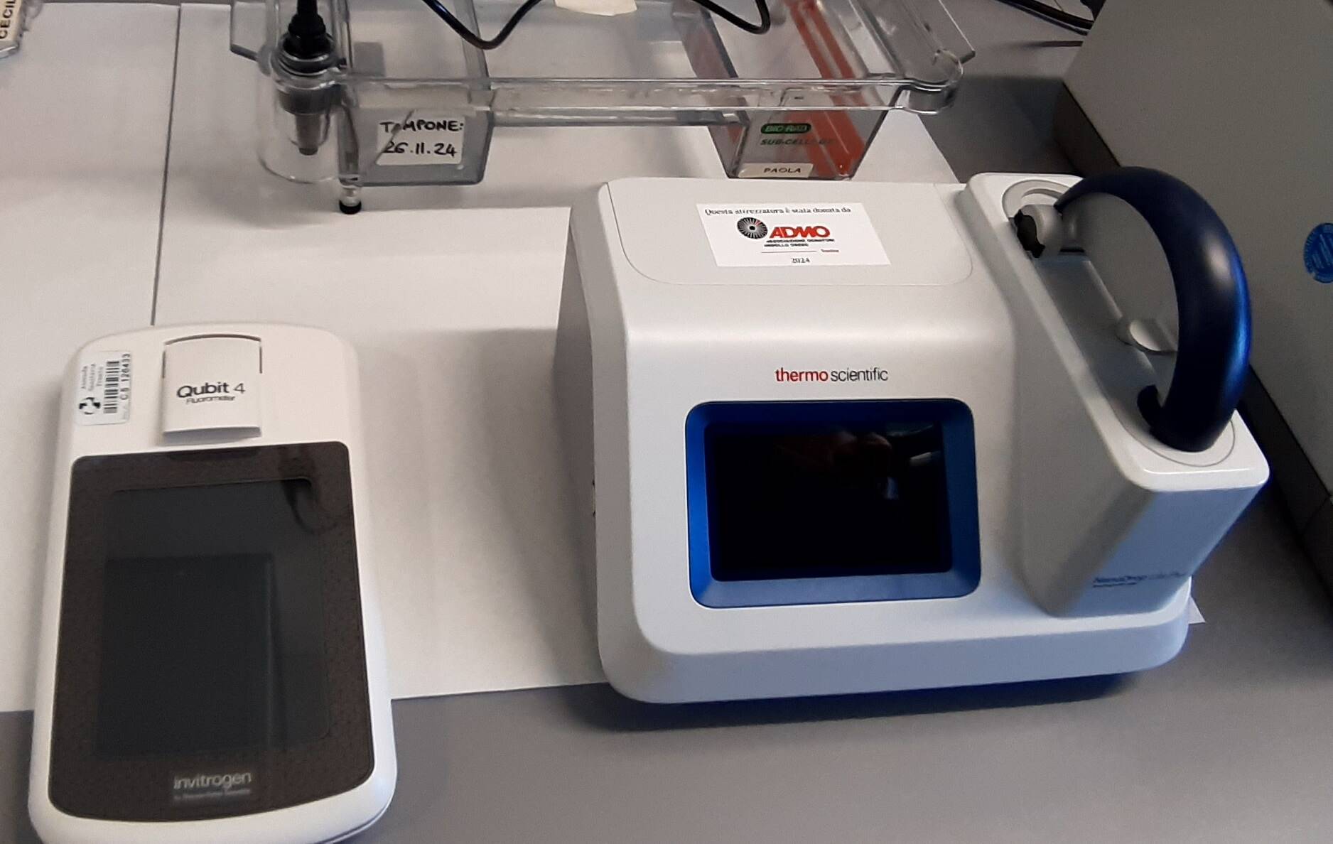 Immagine: donazione admo a laboratorio tipizzazione hla 2.jpg Creative Commons Attributon–ShareAlike 4.0 International (CC BY-SA 4.0)